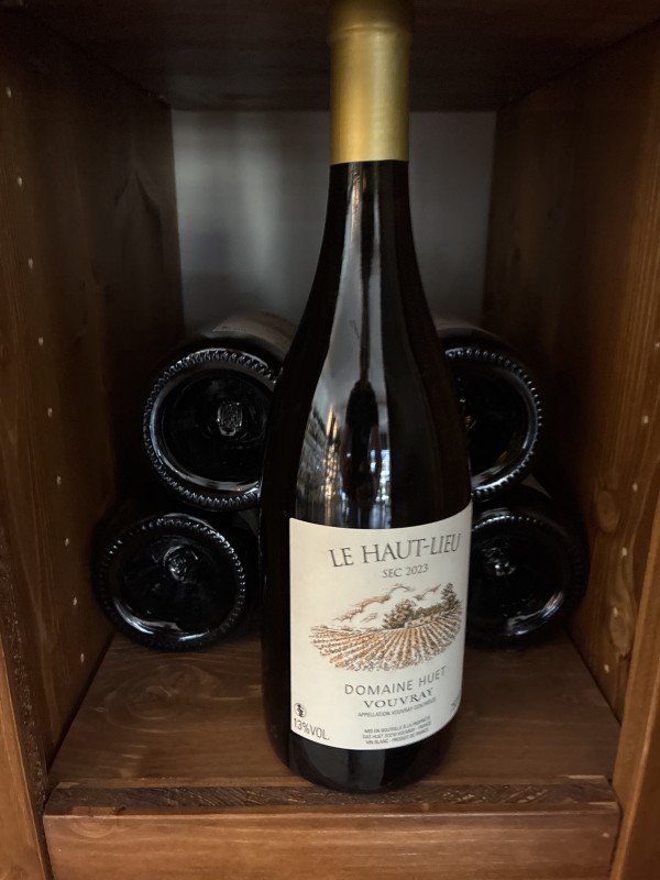 Domaine Huet dans la appellation contrôlée du Vouvray, la cuvée, le au lieu sec, un Vouvray sec en 2023