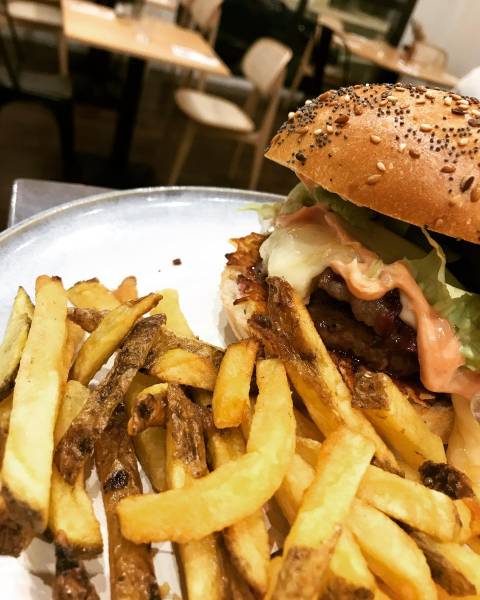 Le Burger du Vintage, frites maison