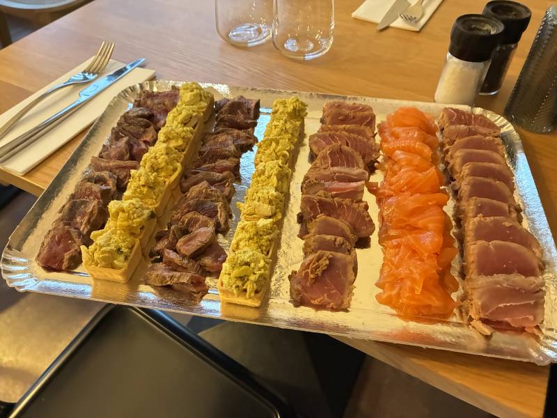 Plateau cocktail tataki saumon gravlax 